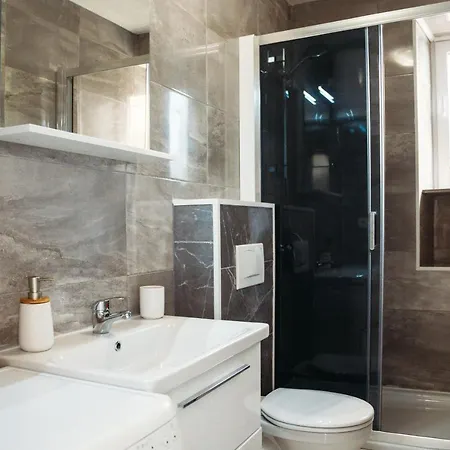 Apartman M With Balkon