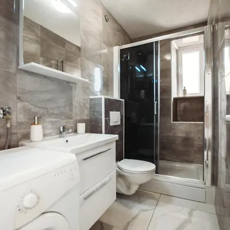 Apartman M With Balkon Apartment